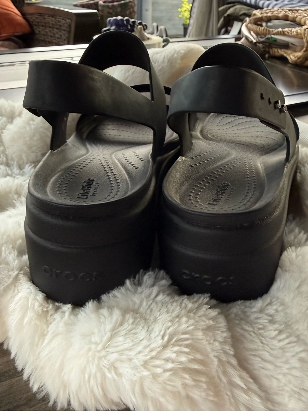 CROCS Women’s Black Platform Strap Sandals - Picture 3 of 5